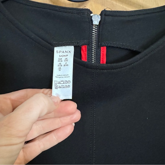 Spanx NWT The Perfect Fit & Flare Dress Stretch Black Size S - Picture 5 of 10